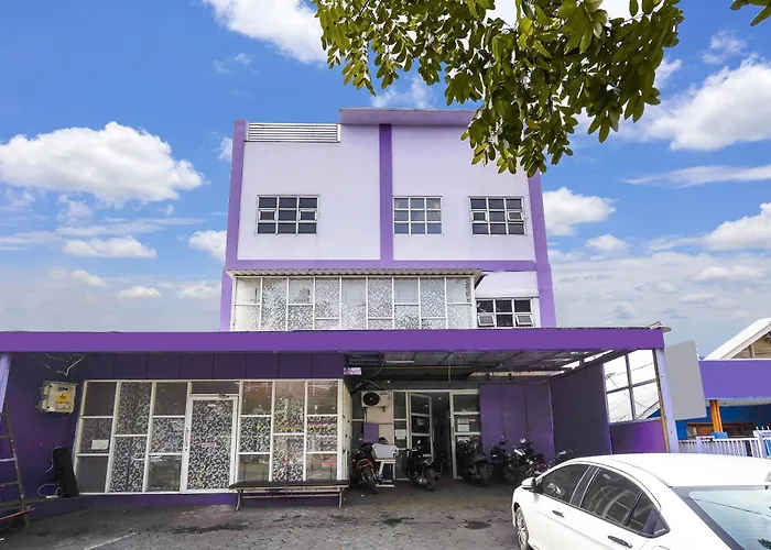 Oyo 91299 Violet Guest House Bandung