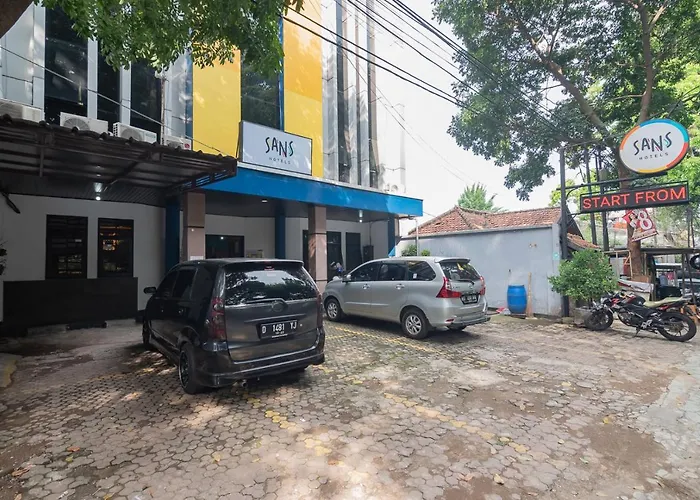 Sans Hotel Cihampelas Bandung